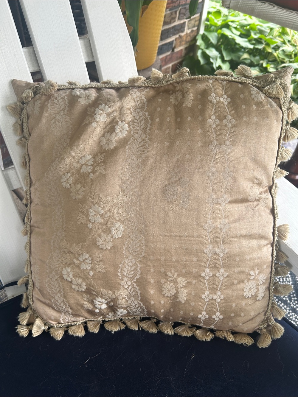 Vintage Cream Jacquard Floral Damask Tassel Throw Pillow